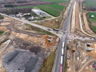 A1. odc. E - WD 351 Wiadukt drogowy nad autostradą, km 414+735,73 przeprowadza drogę powiatową DP1059 S Rudniki - Mykanów nad autostradą - postęp prac listopad 2019 r.
